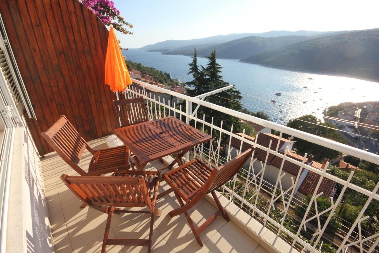 Apartments With A Parking Space Rabac, Labin - 7410 ภายนอก รูปภาพ